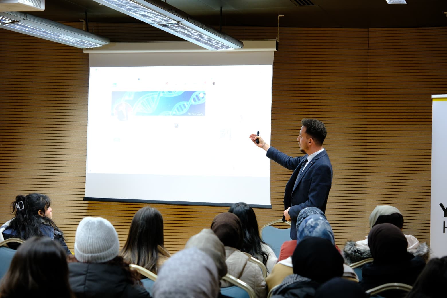 LinkedIn Kullanımı - Slayt 1